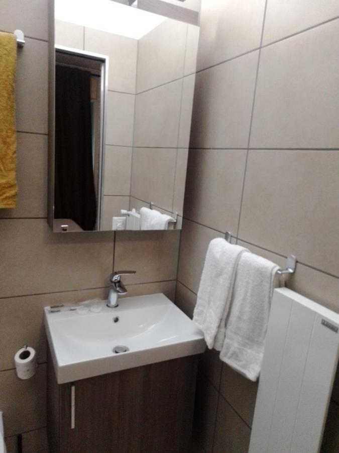Appartamento Di 45Mq A Balerna Buitenkant foto