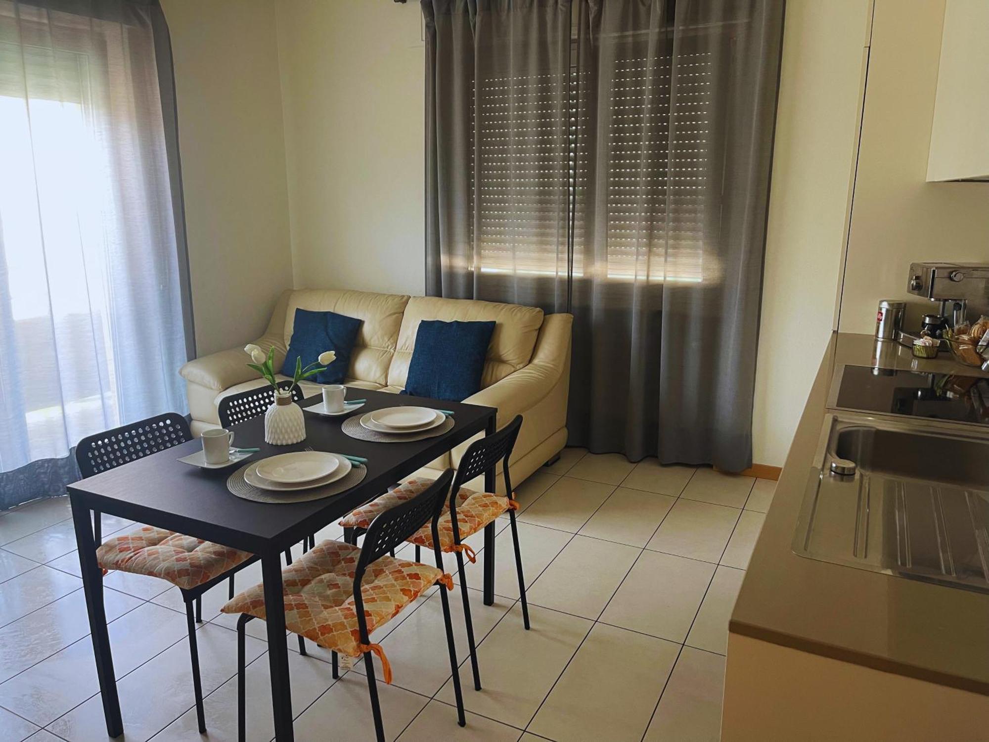 Appartamento Di 45Mq A Balerna Buitenkant foto