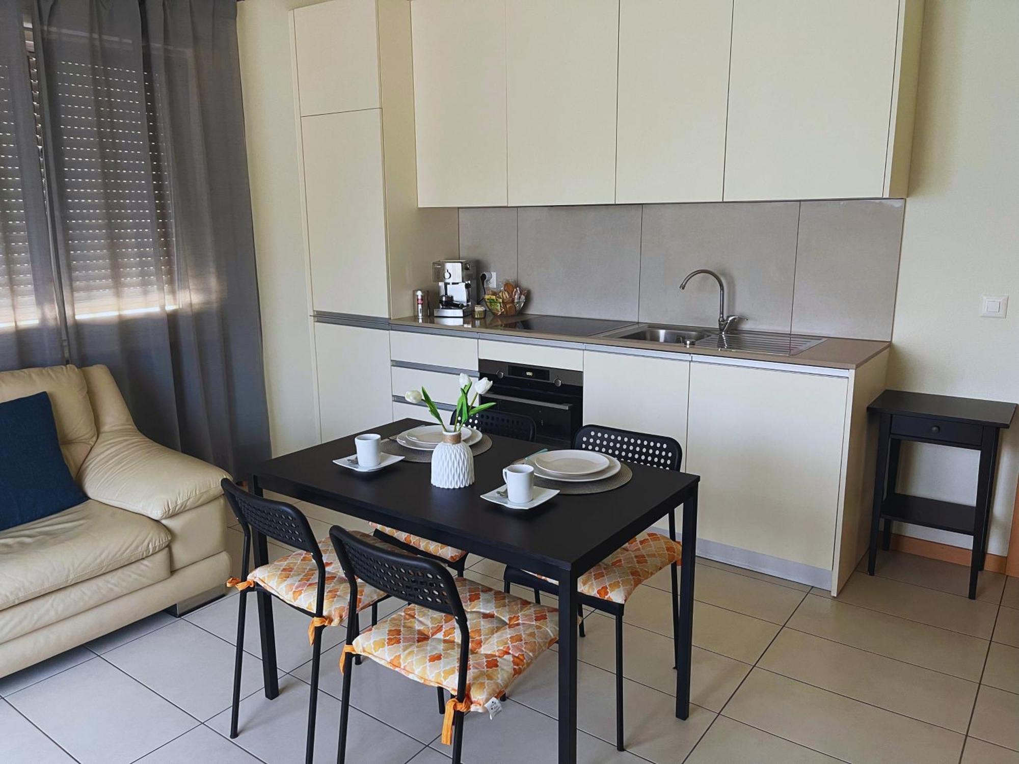 Appartamento Di 45Mq A Balerna Buitenkant foto